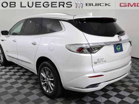 Used 2023 Buick Enclave Avenir w/ Avenir Technology Package image 6