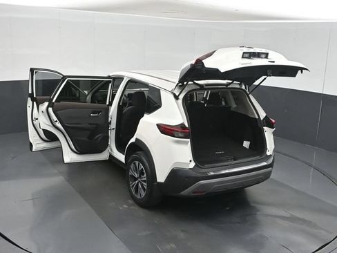 Used 2023 Nissan Rogue SV FWD image 58