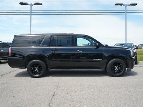 Used 2019 GMC Yukon XL SLT w/ Open Road Package AWD/4WD image 4