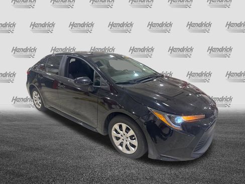 Used 2024 Toyota Corolla LE FWD image 3