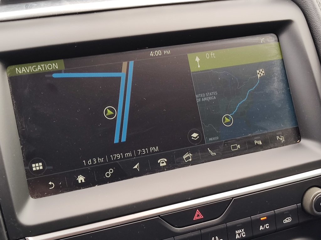 Used 2020 Jaguar E-PACE SE AWD/4WD image 38