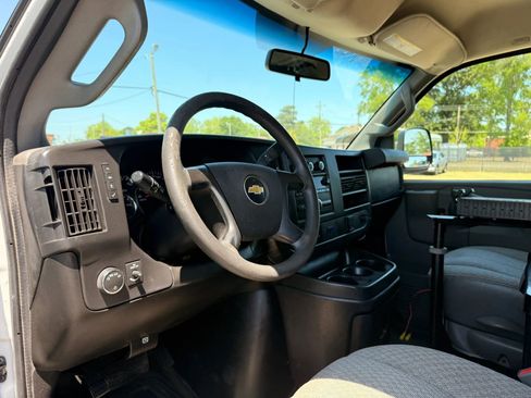 Used 2016 Chevrolet Express 2500 w/ Cold Climate Package RWD image 9