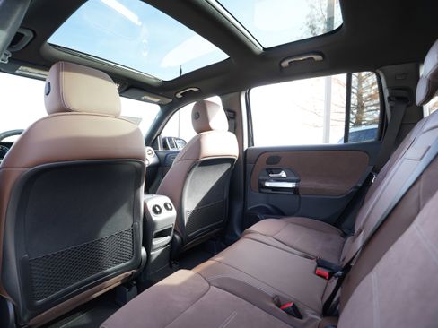 New 2026 Mercedes-Benz GLB 250 4MATIC image 45