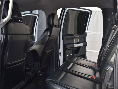 Used 2019 Ford F250 Lariat w/ Lariat Value Package image 17