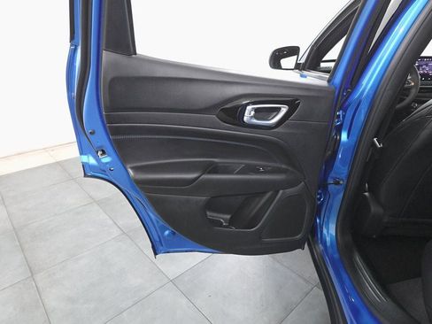 New 2026 Jeep Compass Latitude image 21