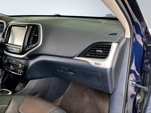 Used 2014 Jeep Cherokee Limited w/ Luxury Group image 23