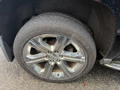 Used 2016 GMC Yukon XL SLT w/ Open Road Package image 5