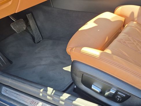 Used 2023 BMW 530i w/ Premium Package RWD image 17