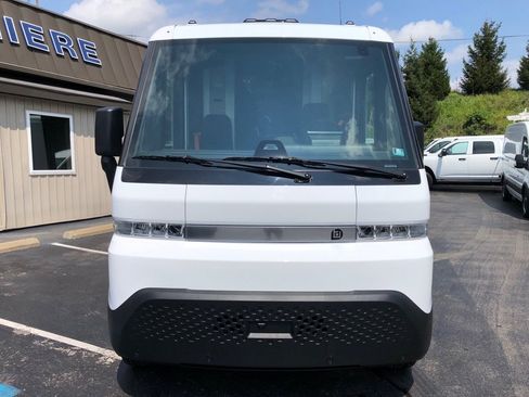 Used 2024 Chevrolet Brightdrop 600 w/ Commercial Equipment Package AWD/4WD image 9
