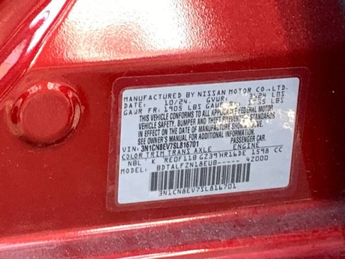 Used 2025 Nissan Versa SV image 10