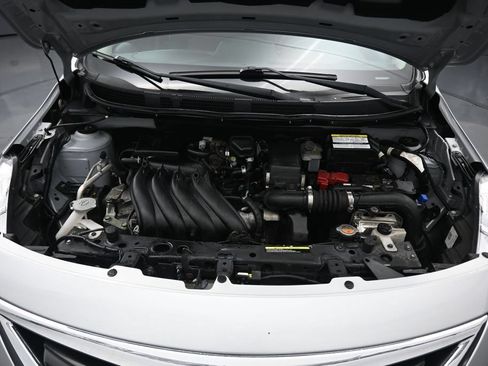 Used 2017 Nissan Versa SV FWD image 38