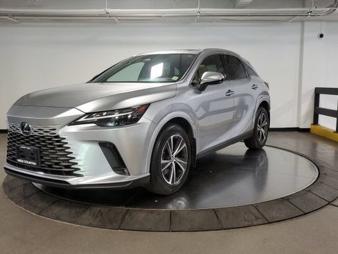 Used 2023 Lexus RX 350 Premium w/ Accessory Package AWD/4WD image 4