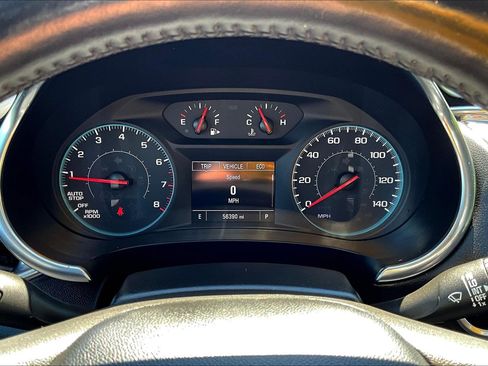 Used 2021 Chevrolet Malibu LT w/ Leather Package FWD image 8