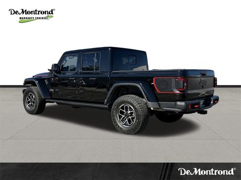 Used 2024 Jeep Gladiator Rubicon w/ Technology Group image 7