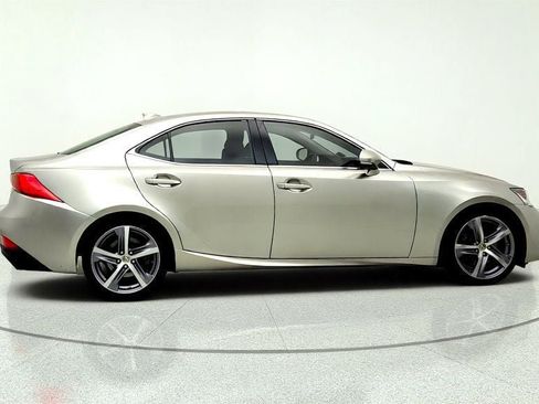 Used 2018 Lexus IS 300 AWD w/ Comfort Package image 4