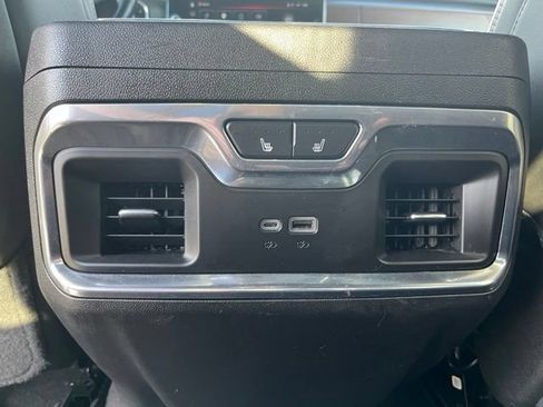 Used 2024 GMC Sierra 1500 Denali Ultimate AWD/4WD image 19