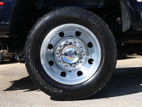 Used 2024 Ford F450 Platinum w/ FX4 Off-Road Package image 73