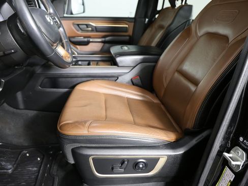 Used 2024 RAM 1500 Limited image 12