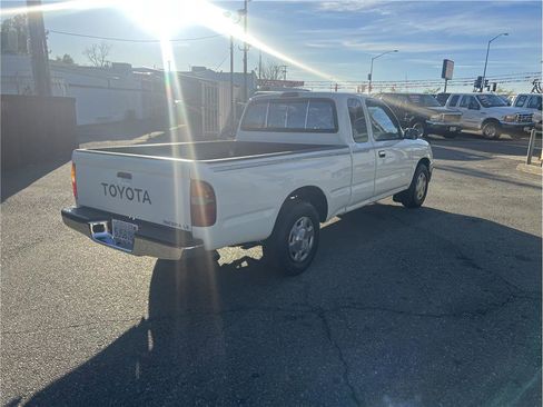 Used 1996 Toyota Tacoma 2WD Xtracab image 3