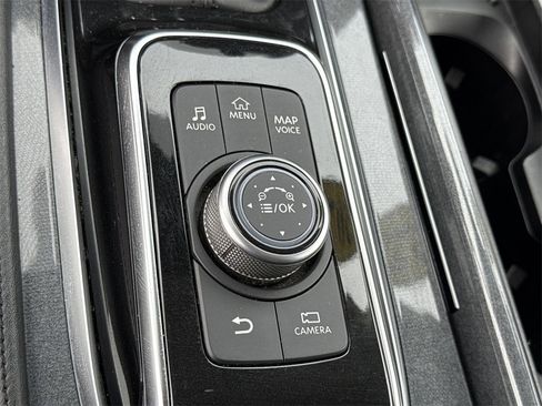 Certified 2022 Nissan Armada SV w/ SV Appearance Package image 36