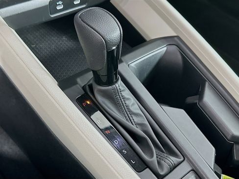 Used 2023 Honda Accord EX image 23