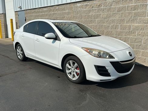 Used 2010 MAZDA MAZDA3 i Touring FWD image 2
