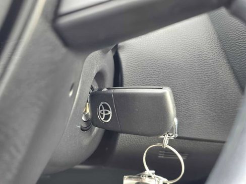 Certified 2025 Toyota Corolla LE image 27