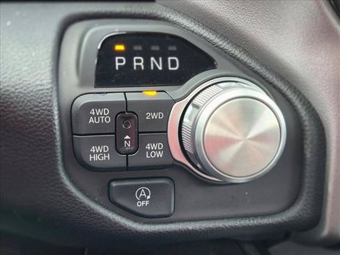 Used 2026 RAM 1500 Laramie AWD/4WD image 14