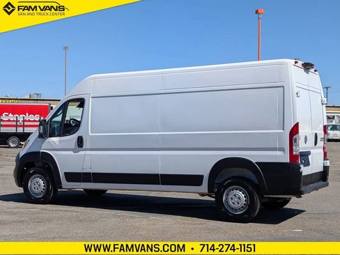 Used 2025 RAM ProMaster 2500 w/ Convenience Group FWD image 5
