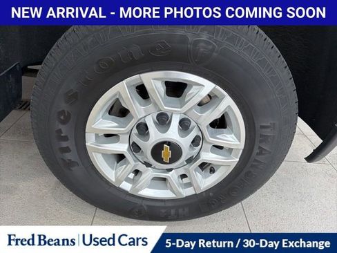 Used 2021 Chevrolet Silverado 2500 LT w/ Convenience Package AWD/4WD image 9