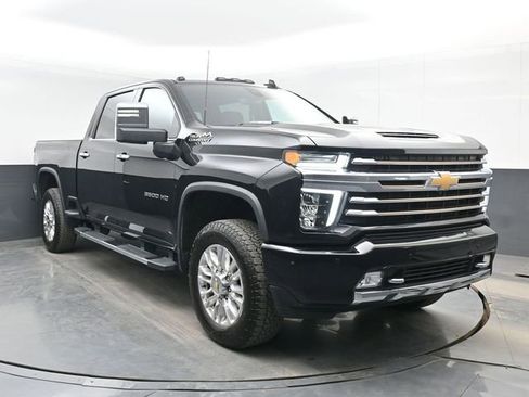 Used 2022 Chevrolet Silverado 3500 High Country w/ LPO, Hitch Package AWD/4WD image 2
