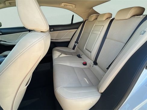 Used 2015 Lexus IS 250 image 14