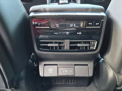 Used 2025 Acura MDX FWD image 17