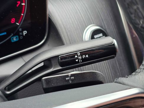 Used 2024 Mercedes-Benz GLC 300 4MATIC image 28