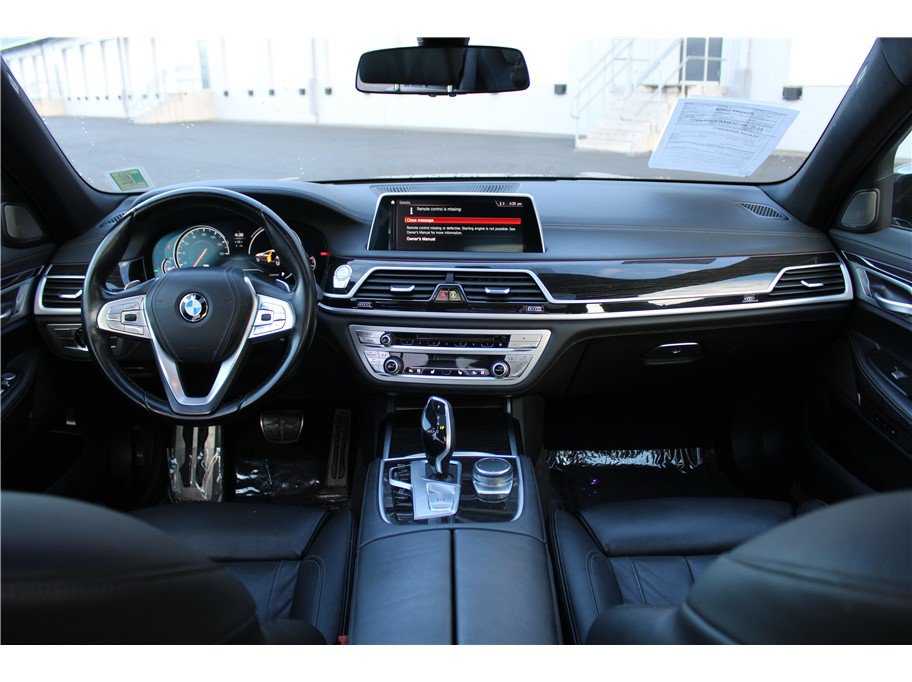 Used 2019 BMW 740i w/ M Sport Package RWD image 10