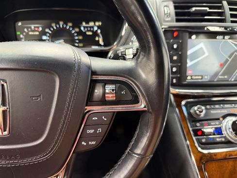Used 2017 Lincoln Continental Reserve w/ Technology Package AWD/4WD image 32
