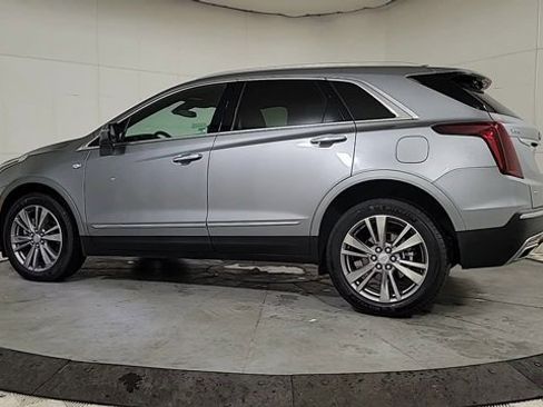 Certified 2025 Cadillac XT5 Premium Luxury image 5