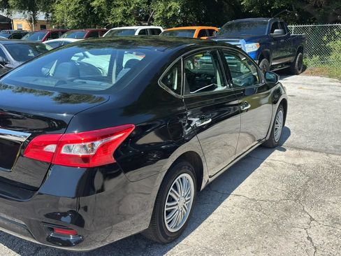 Used 2019 Nissan Sentra S FWD image 5