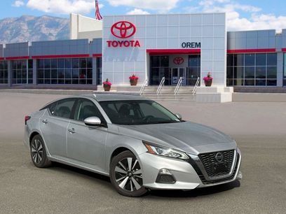 Used 2022 Nissan Altima 2.5 SV