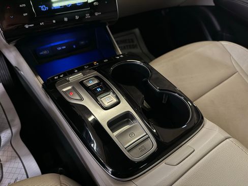 Used 2024 Hyundai Tucson Limited image 41