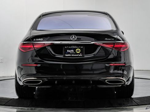 Used 2024 Mercedes-Benz S 580 4MATIC Sedan w/ AMG Line image 12
