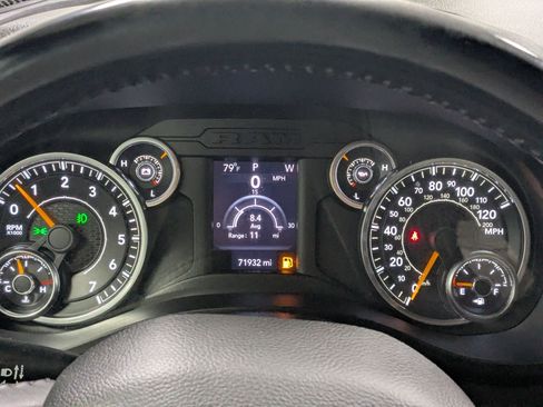 Used 2022 RAM 1500 Big Horn AWD/4WD image 16