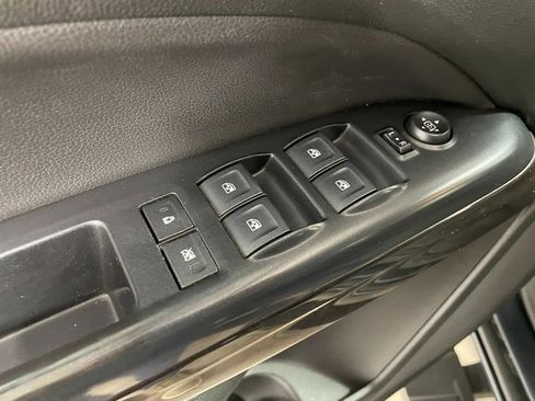 Used 2019 GMC Canyon SLT image 19