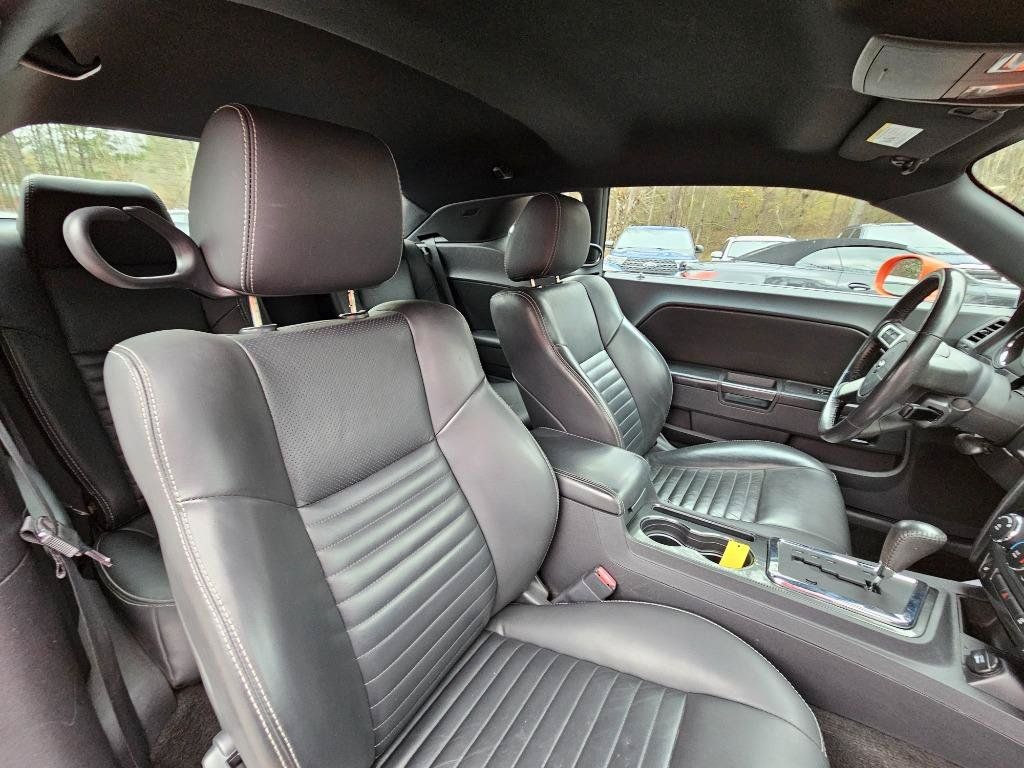 Used 2010 Dodge Challenger R/T RWD image 27