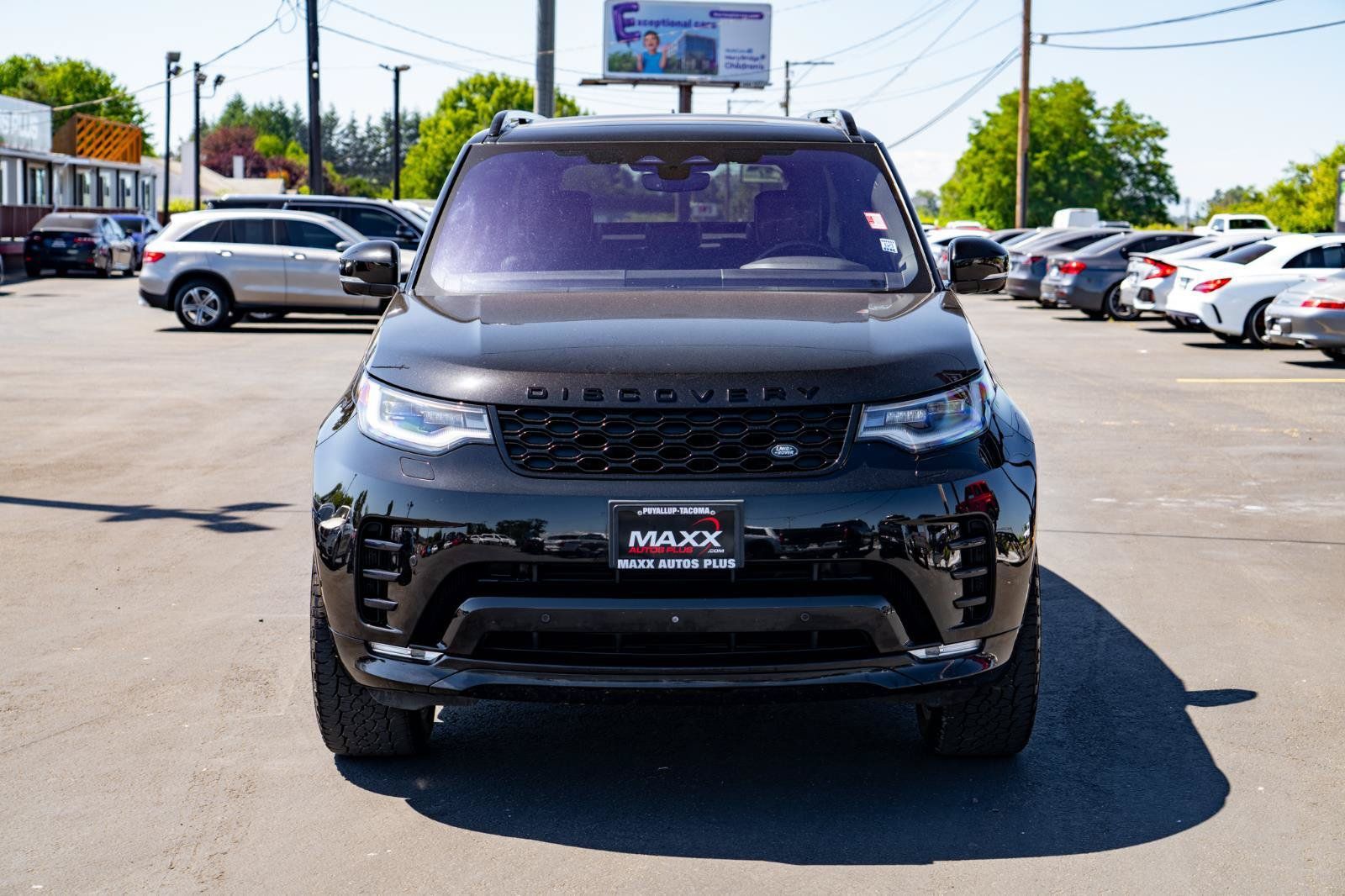 Used 2022 Land Rover Discovery HSE R-Dynamic AWD/4WD image 3