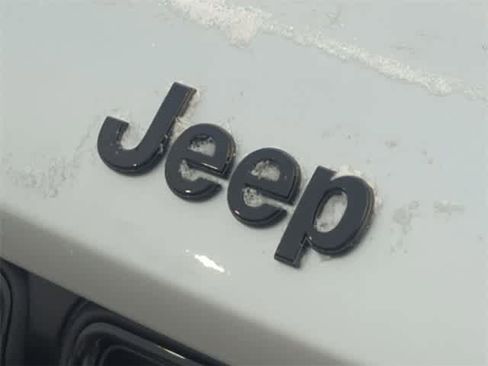 New 2025 Jeep Grand Cherokee Limited image 12