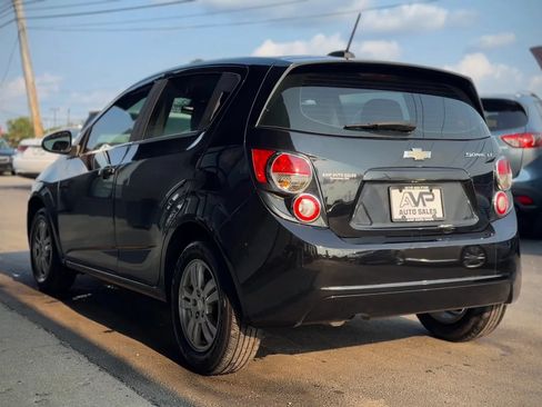 Used 2016 Chevrolet Sonic LT FWD image 4