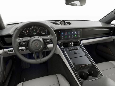 New 2026 Porsche Panamera Turbo image 4