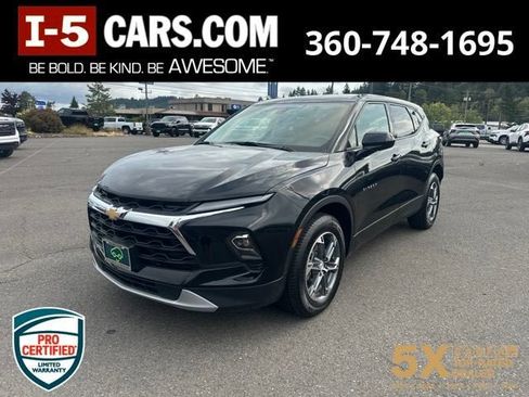 Used 2025 Chevrolet Blazer LT AWD/4WD image 1