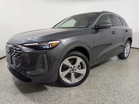 New 2025 Audi Q5 Premium Plus image 39